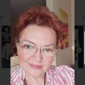 Meet your Posher, Laury